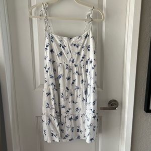Abercrombie - White Floral Tie Strap Dress